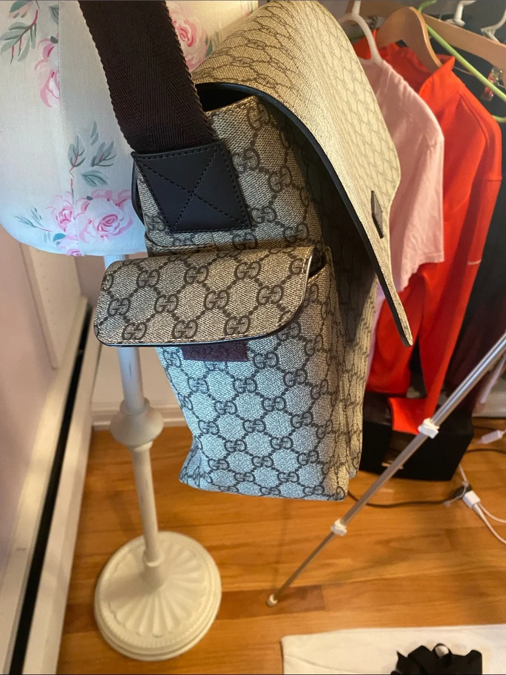 Gucci messenger bag